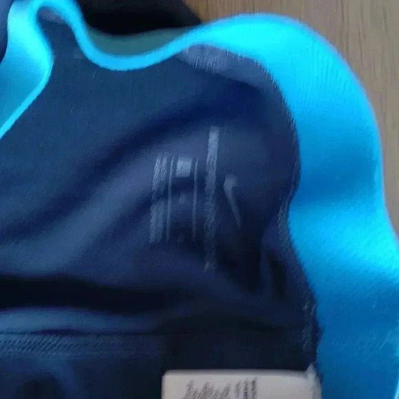 Nike Pro cropped leggings like new small - Picture 4 of 4